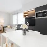Elegante Y Luminoso En - Apto 6 By 아파트 비고