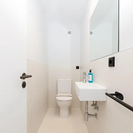 Elegante Y Luminoso En - Apto 6 By Apartment *