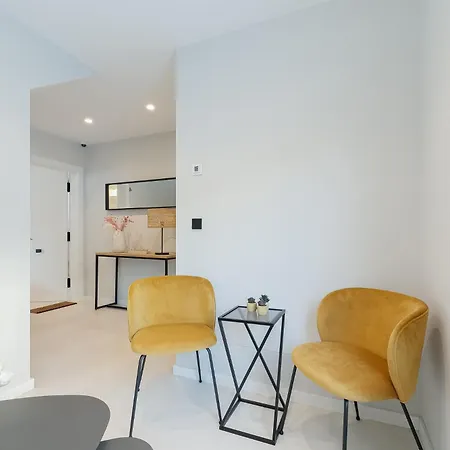 Elegante Y Luminoso En - Apto 6 By