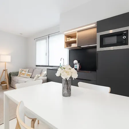Elegante Y Luminoso En - Apto 6 By Apartment Vigo