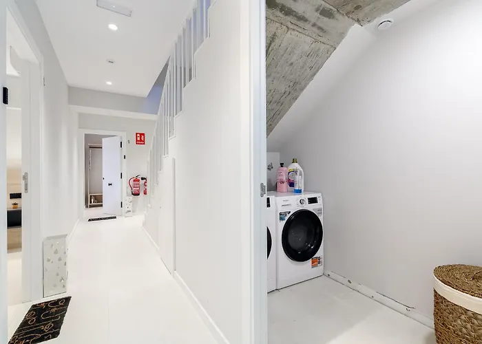 Elegante Y Luminoso En - Apto 6 By Comarca de Vigo