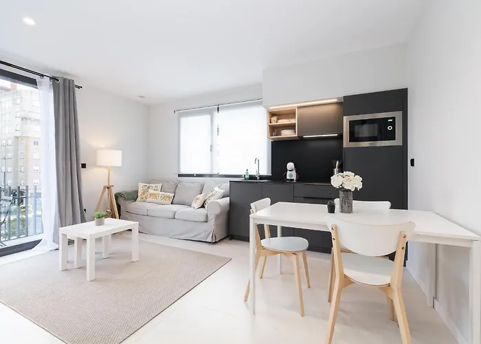 Elegante Y Luminoso En - Apto 6 By Comarca de Vigo